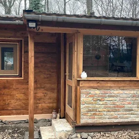 Cinke Cottage, Nest In Nature *
